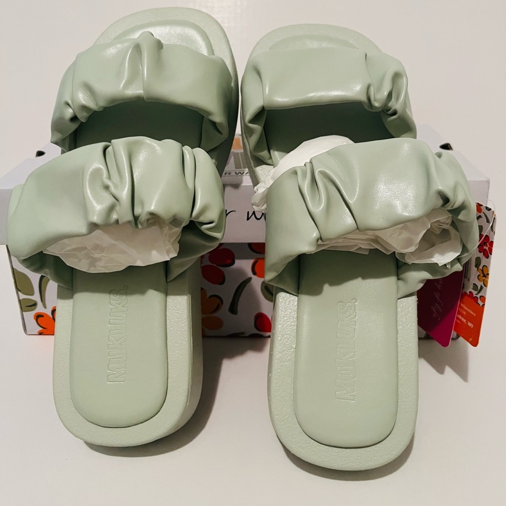 MUK Luks Women’s Club South Beach Sandals